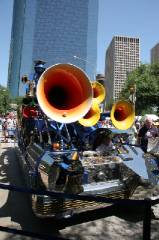 v2006_ArtCar_3_Parade 418 